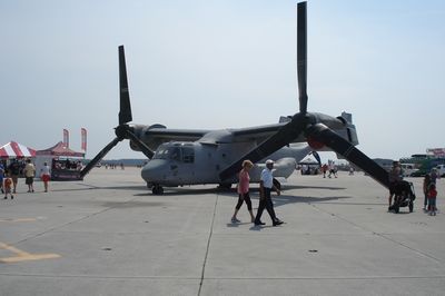 Osprey_at_Air_Show2_small.jpg